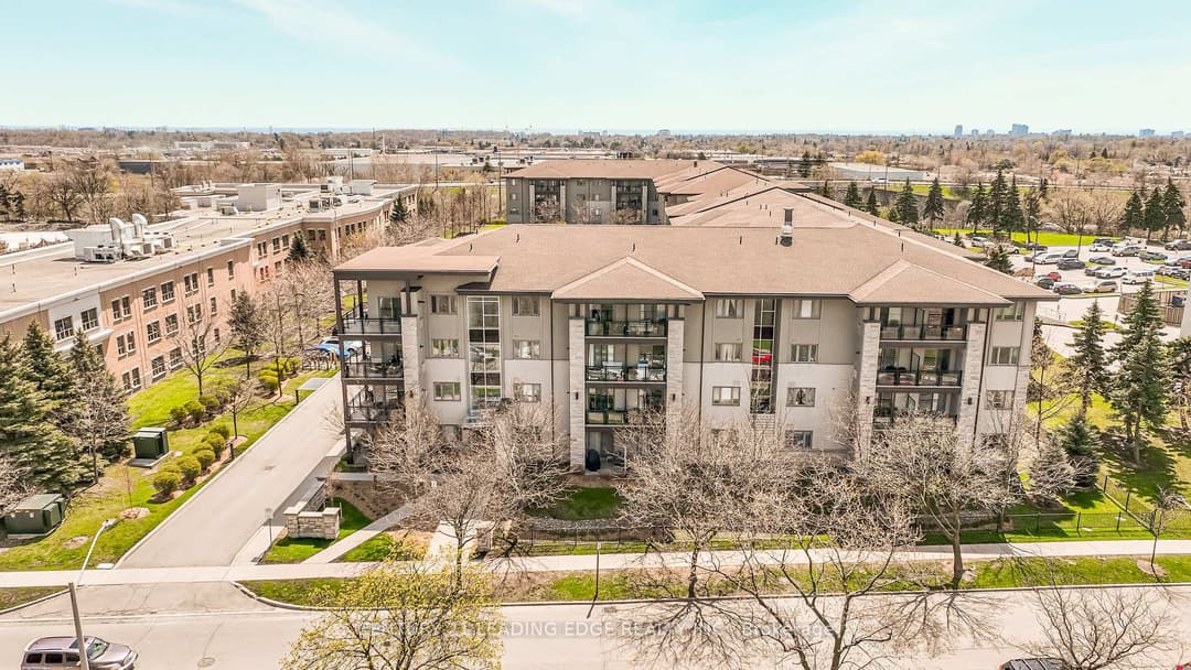 570 Lolita Gardens Unit 421, Mississauga