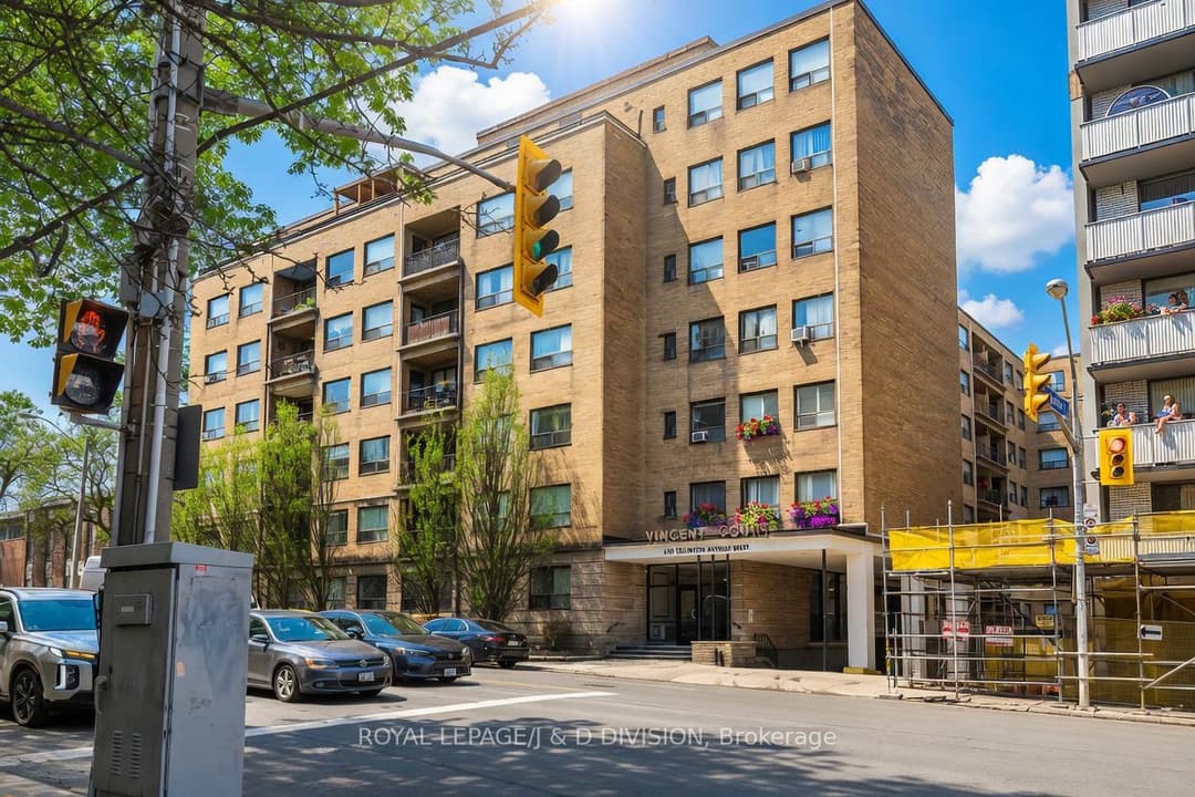 660 Eglinton Avenue Unit 716, Lawrence Park / Bedford Park