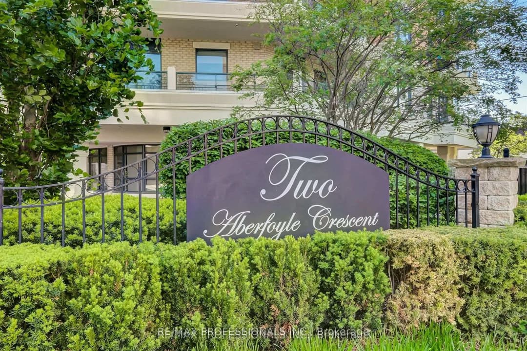 2 Aberfoyle Crescent Unit 901, Etobicoke (Islington / Rexdale)