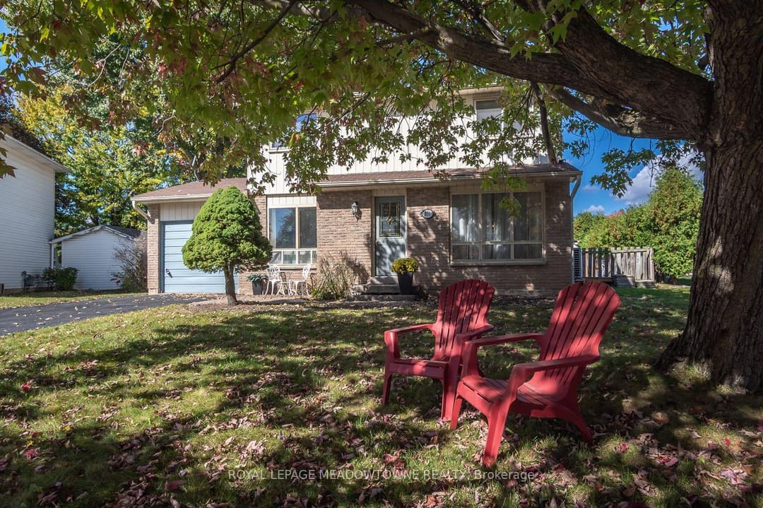 855 Governors Court, Milton