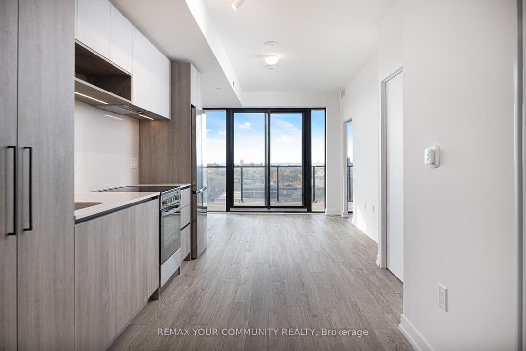 181 Sterling Road Unit 1005, Downtown Toronto / Waterfront