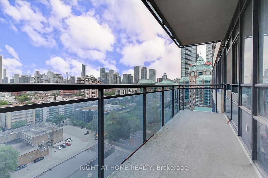 28 Linden Street Unit 1405, Regent Park / Cabbagetown / St. James Town