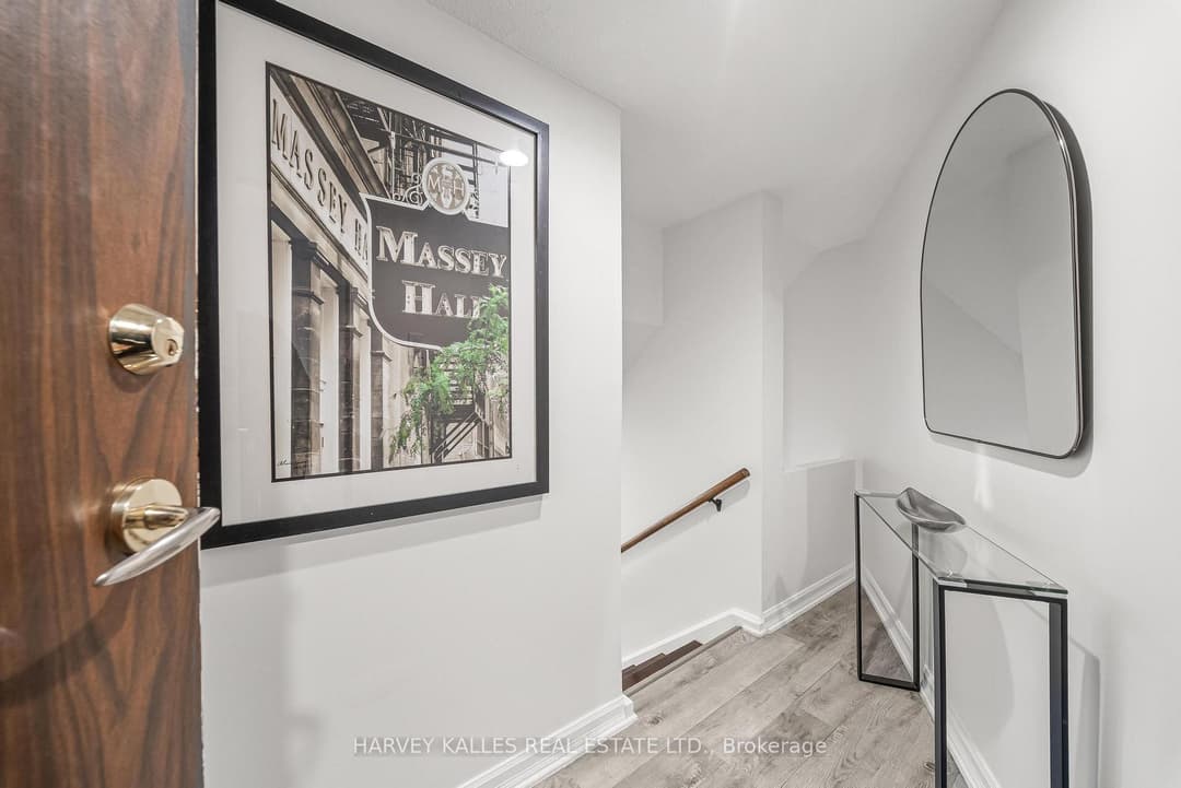 300 Mill Road Unit C32, Etobicoke (Islington / Rexdale)