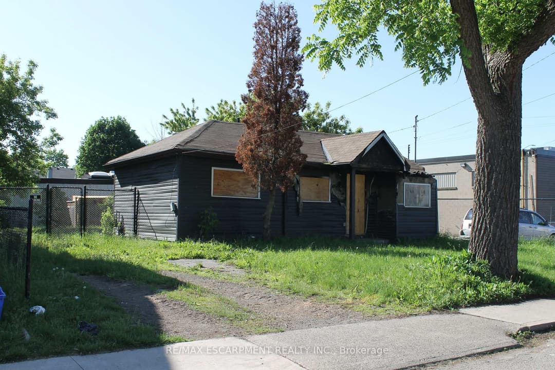 127 Robins Avenue, Hamilton
