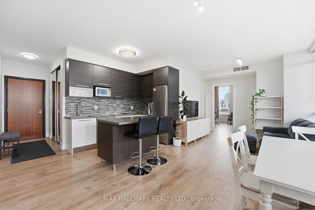 36 Park Lawn Road Unit 710, Liberty Village / Parkdale / South Parkdale