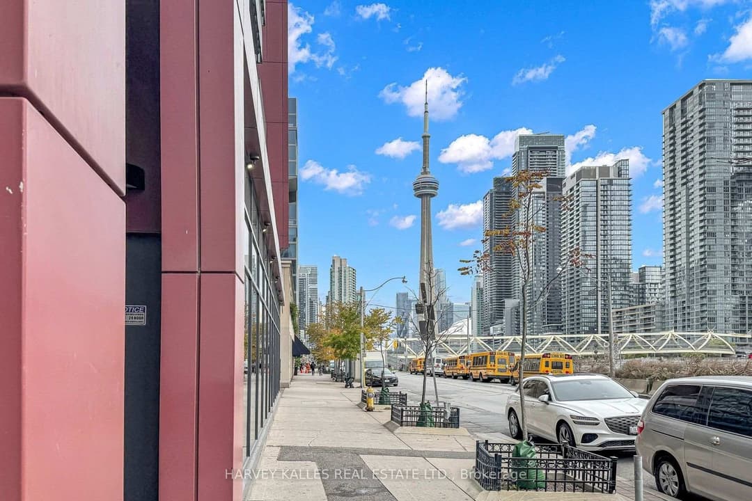 560 Front Street Unit 608, Downtown Toronto / Waterfront