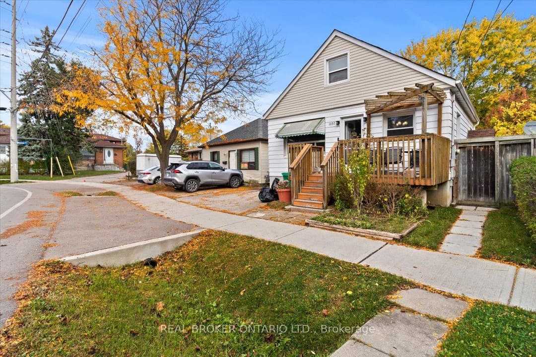 1097 Enola Avenue, Mississauga