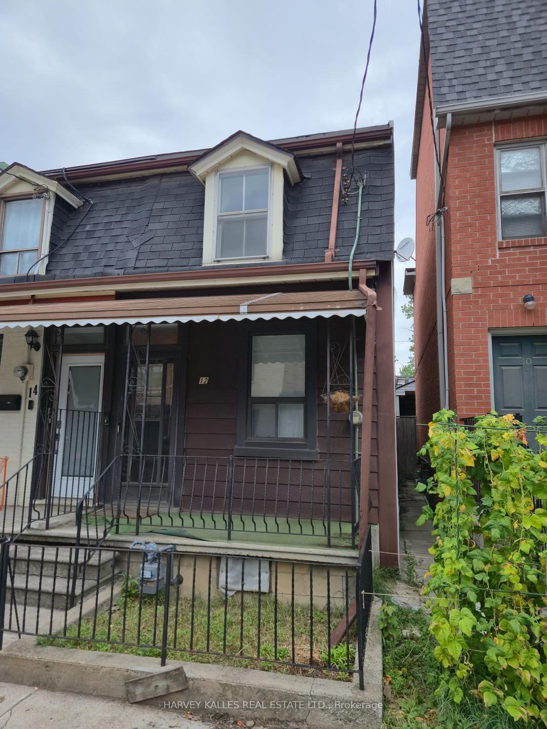 12 Whitaker Avenue, Downtown Toronto / Waterfront