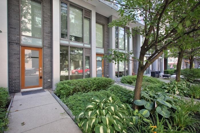 55 Stewart Street Unit 104, Downtown Toronto / Waterfront