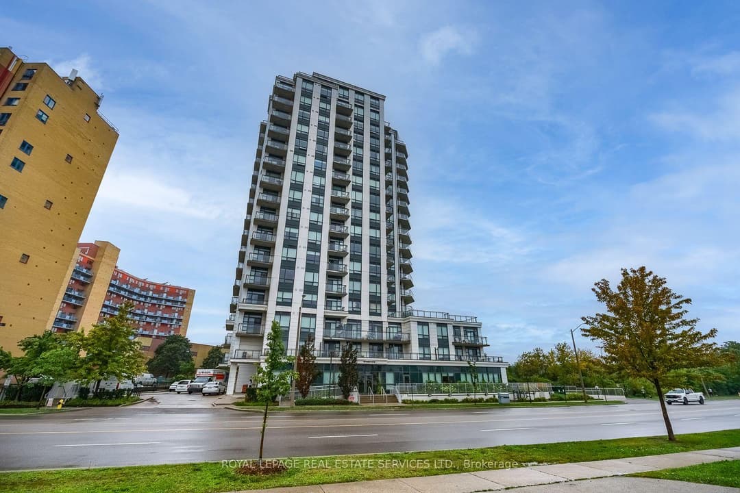 840 Queens Plate Drive Unit 601, Etobicoke (West Mall / Rexdale)
