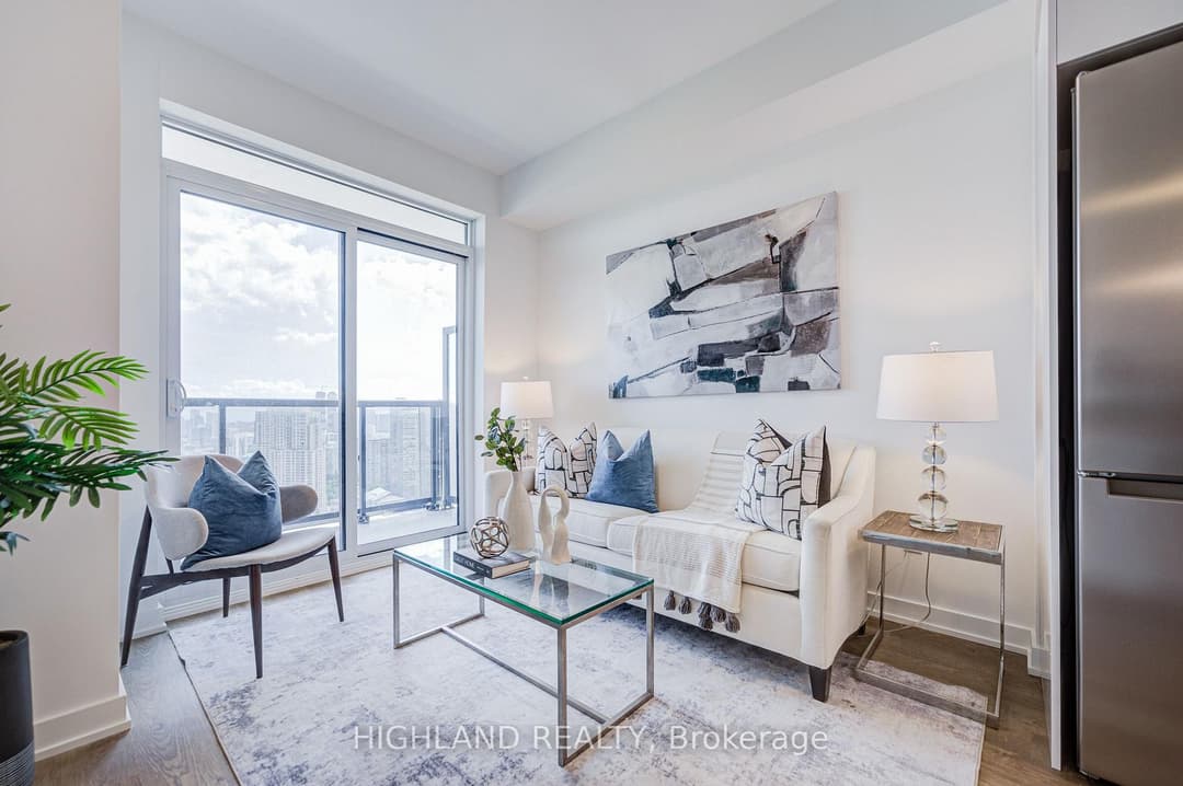 5081 Hurontario Street Unit 3103, Mississauga