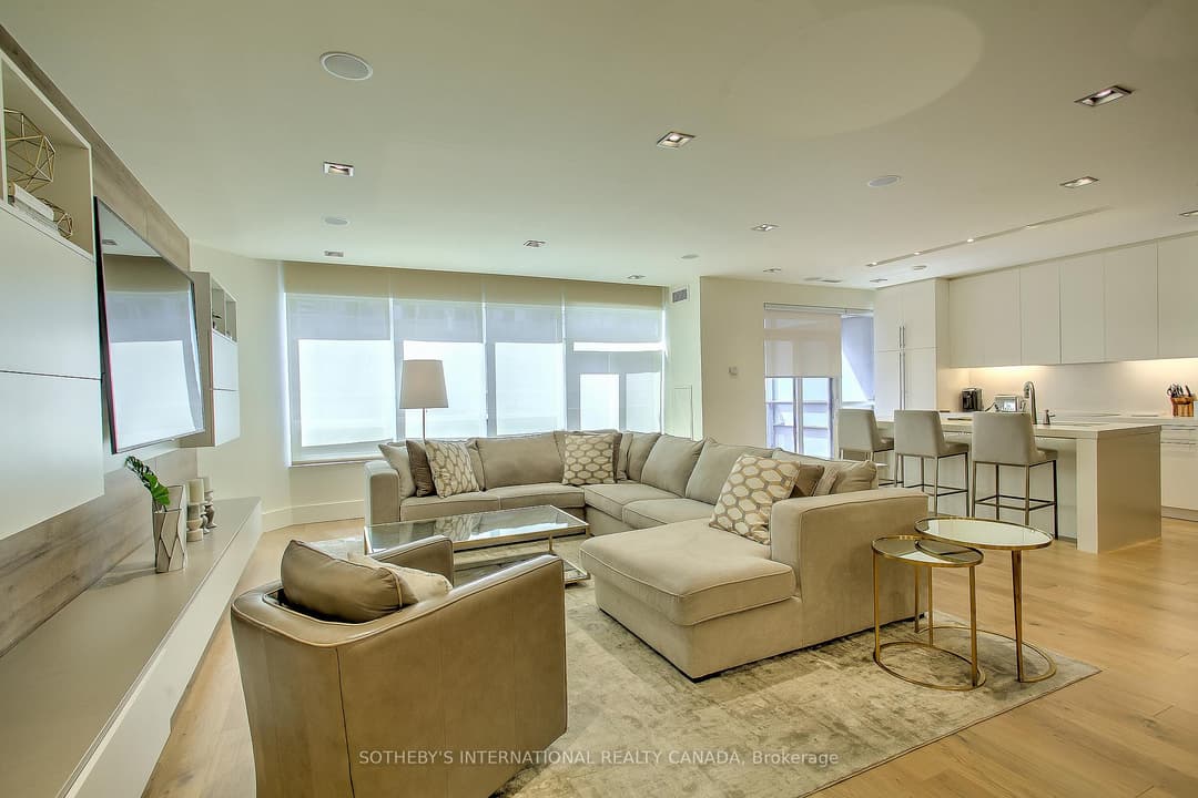 20 Blue Jays Way Unit 2101, Downtown Toronto / Waterfront