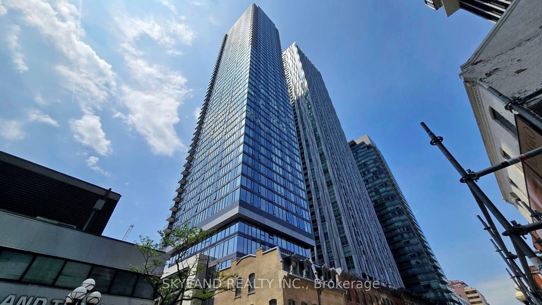 8 Cumberland Street Unit 4305, Annex / Yorkville / Summerhill