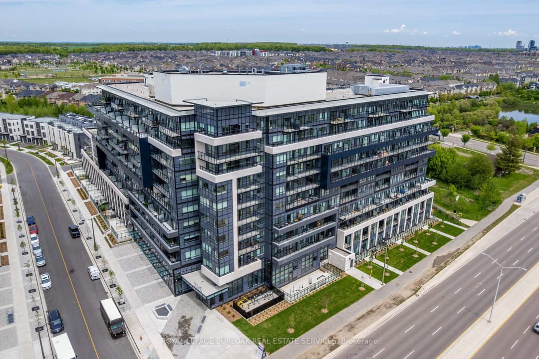 395 Dundas Street Unit 801, Oakville
