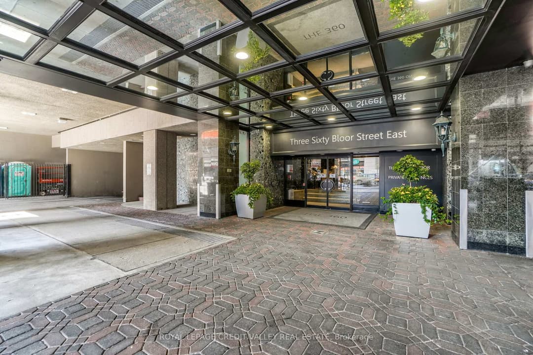 360 Bloor Street Unit 601, Rosedale / Moore Park