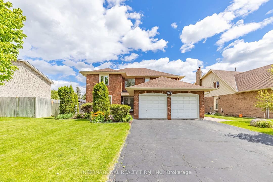 1236 Fleet Street, Mississauga