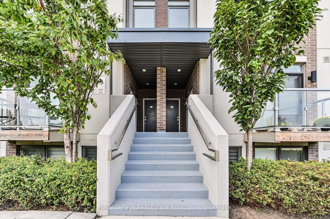 3058 Sixth Line Unit 204, Oakville
