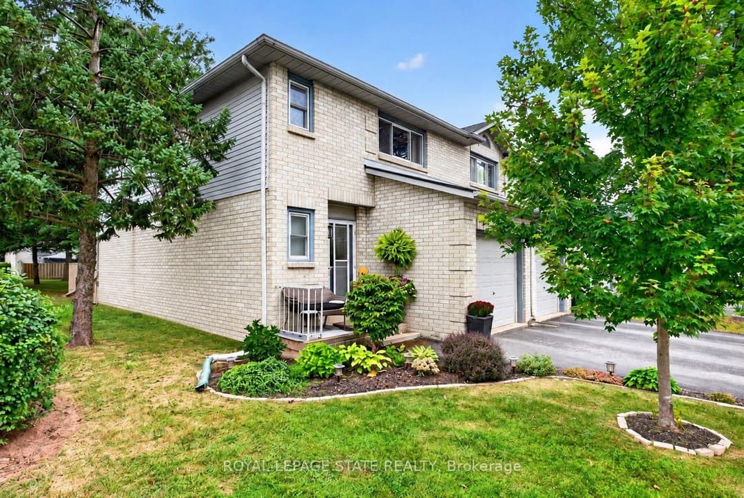 2 Royalwood Court Unit 20, Hamilton