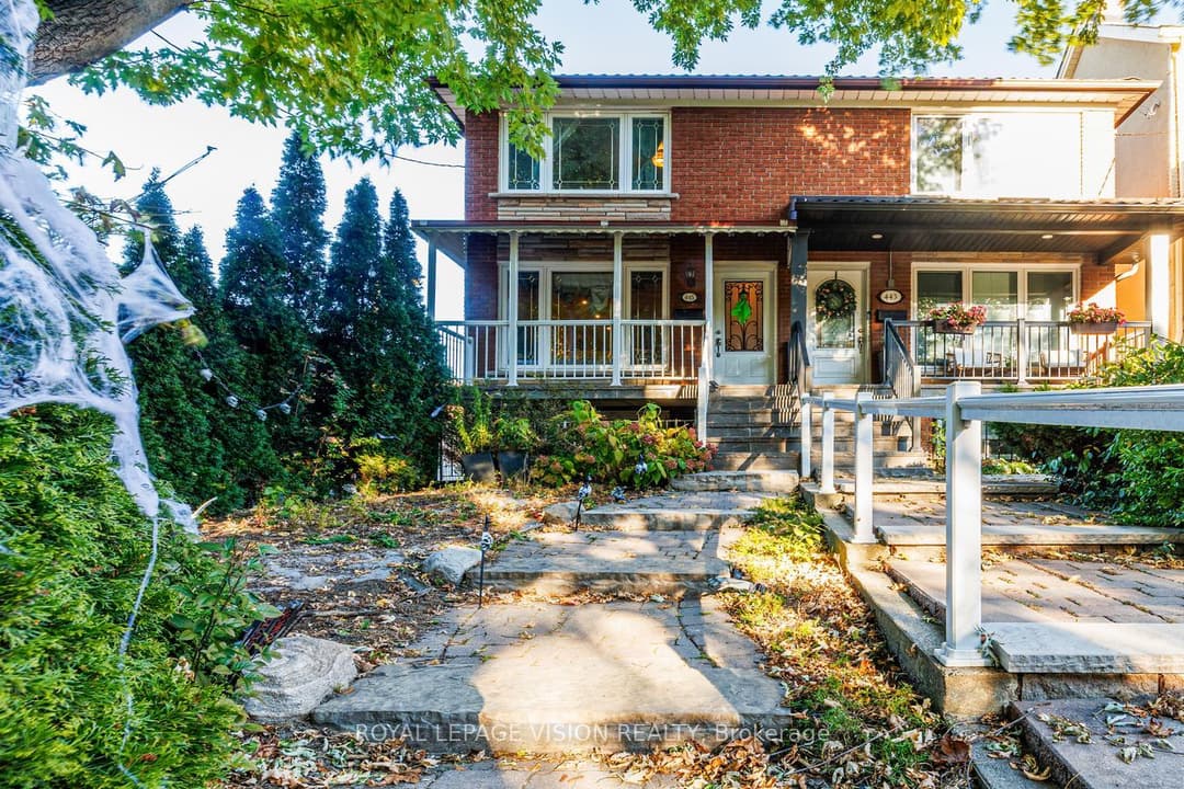 445 Shaw Street, Downtown Toronto / Waterfront