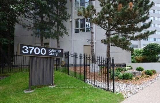 3700 Kaneff Crescent Unit 808, Mississauga