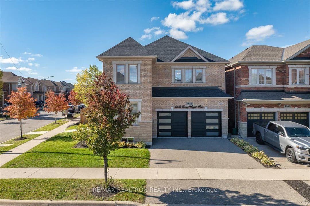 Virtual tour of 4645 Doug Wright Drive, Burlington