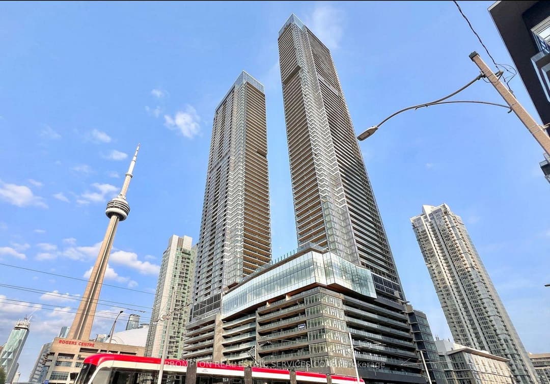 3 Concord Cityplace Way Unit 326, Downtown Toronto / Waterfront