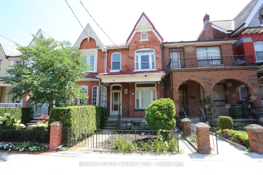 15 Oxford Street, Downtown Toronto / Waterfront