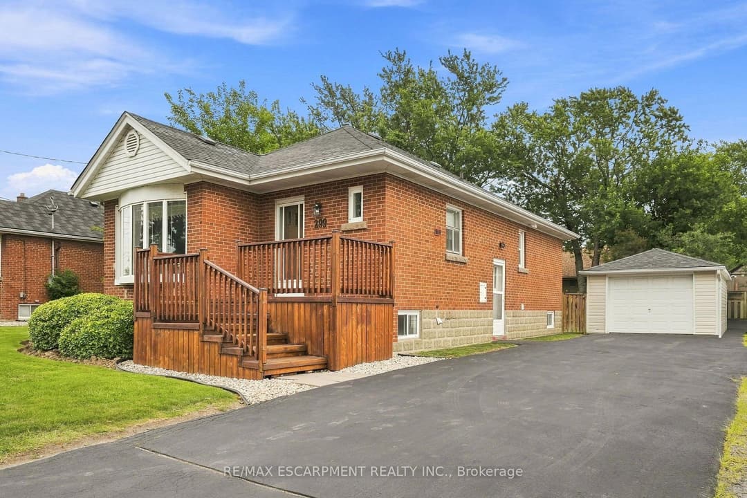 Virtual tour of 299 West 5th Street, Hamilton