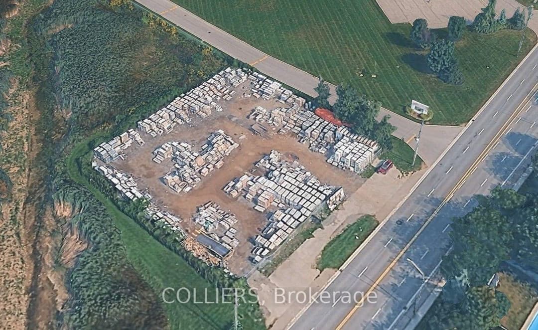 835 Steeles Avenue, Milton