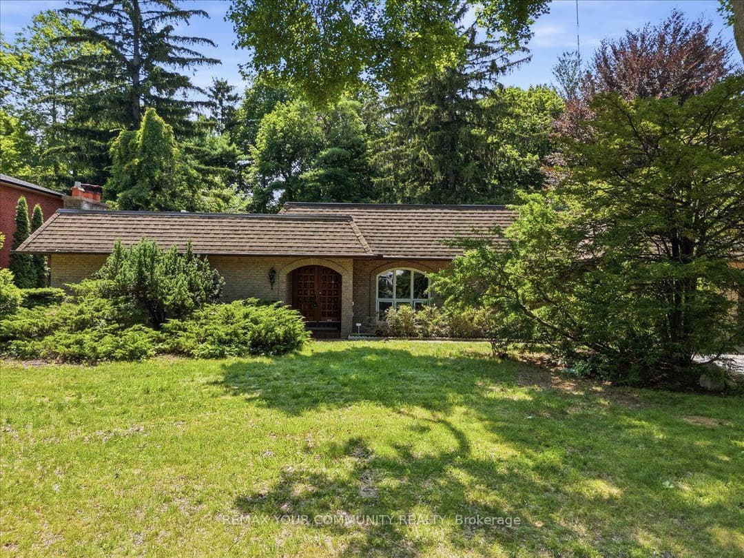 1528 Knareswood Drive, Mississauga
