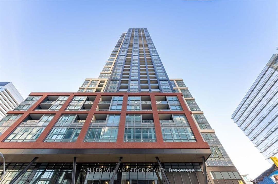 108 Peter Street Unit 701, Downtown Toronto / Waterfront