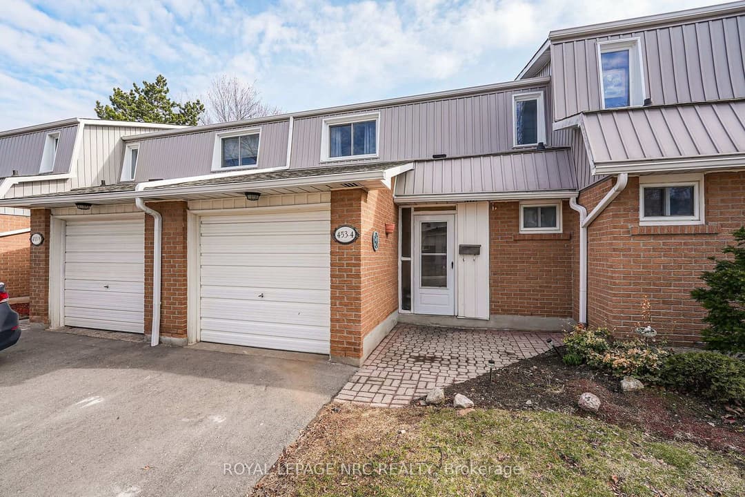 453 Woodview Road Unit 4, Burlington