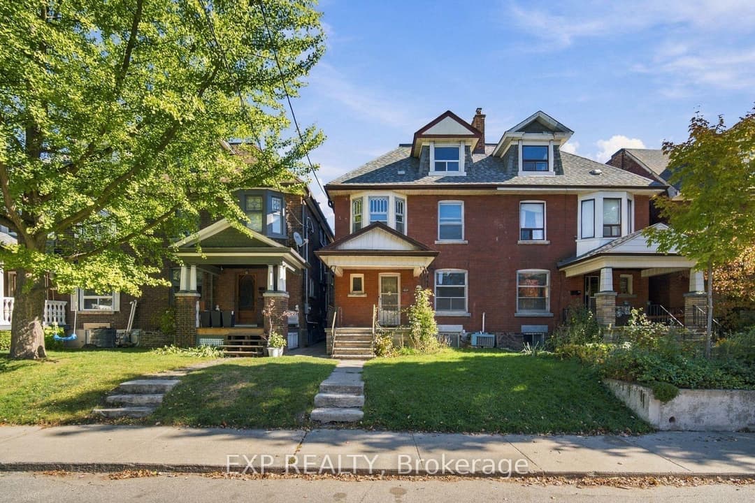 101 Beatrice Street, Downtown Toronto / Waterfront