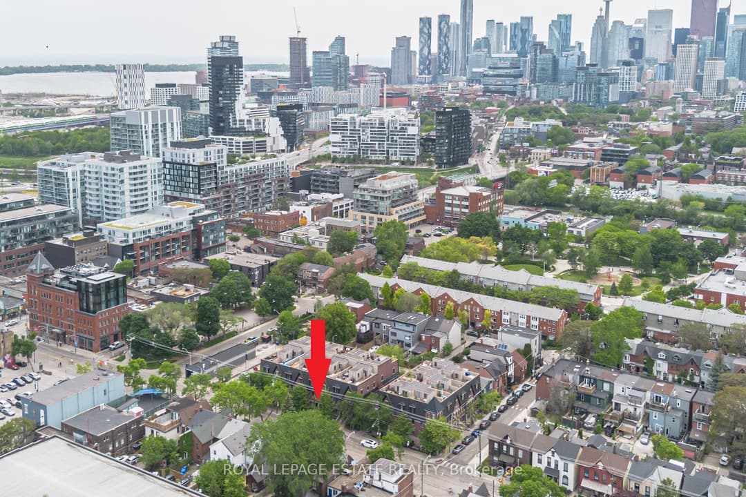 140 Broadview Avenue Unit 32, Riverdale / Leslieville
