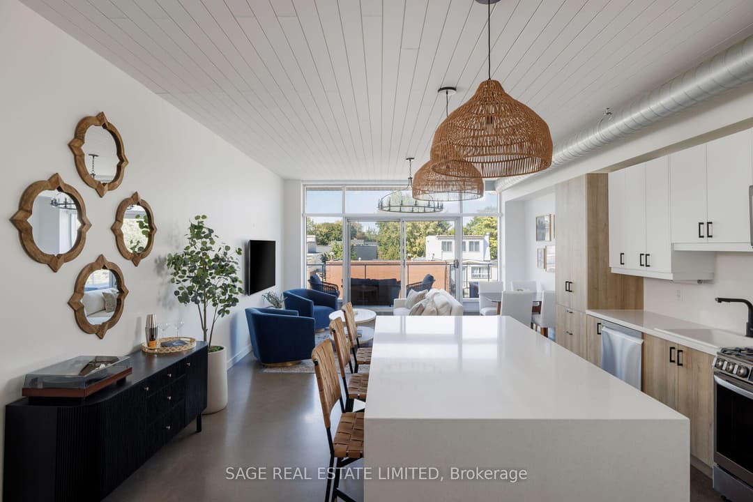 747 Queen Street Unit 401, Riverdale / Leslieville