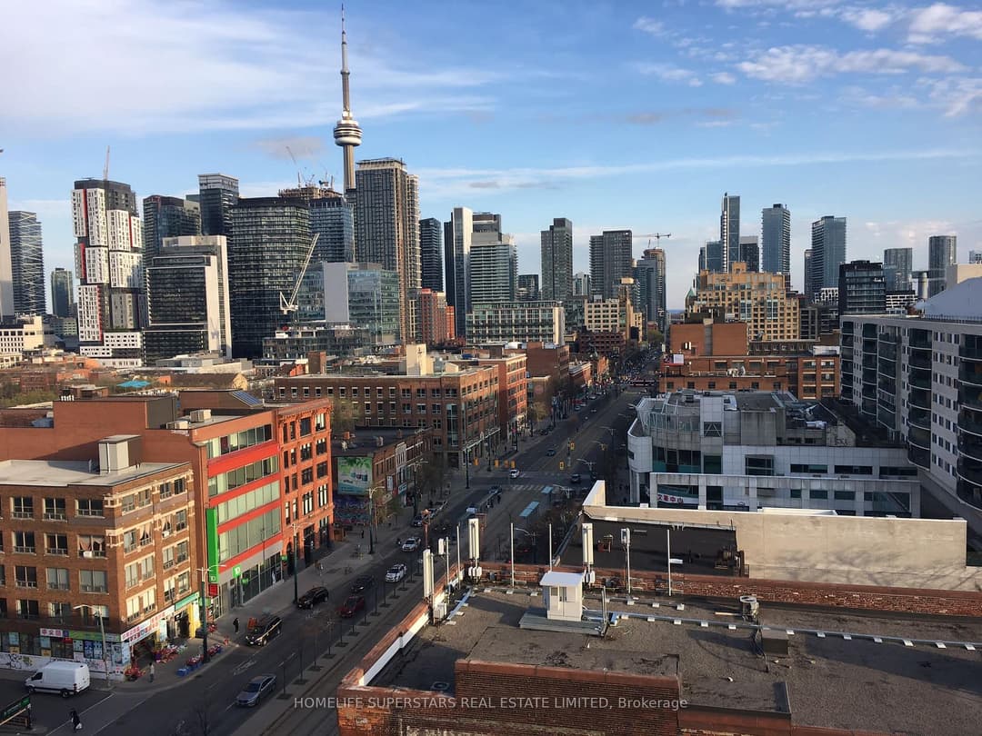 10 Willison Square Unit 305, Downtown Toronto / Waterfront