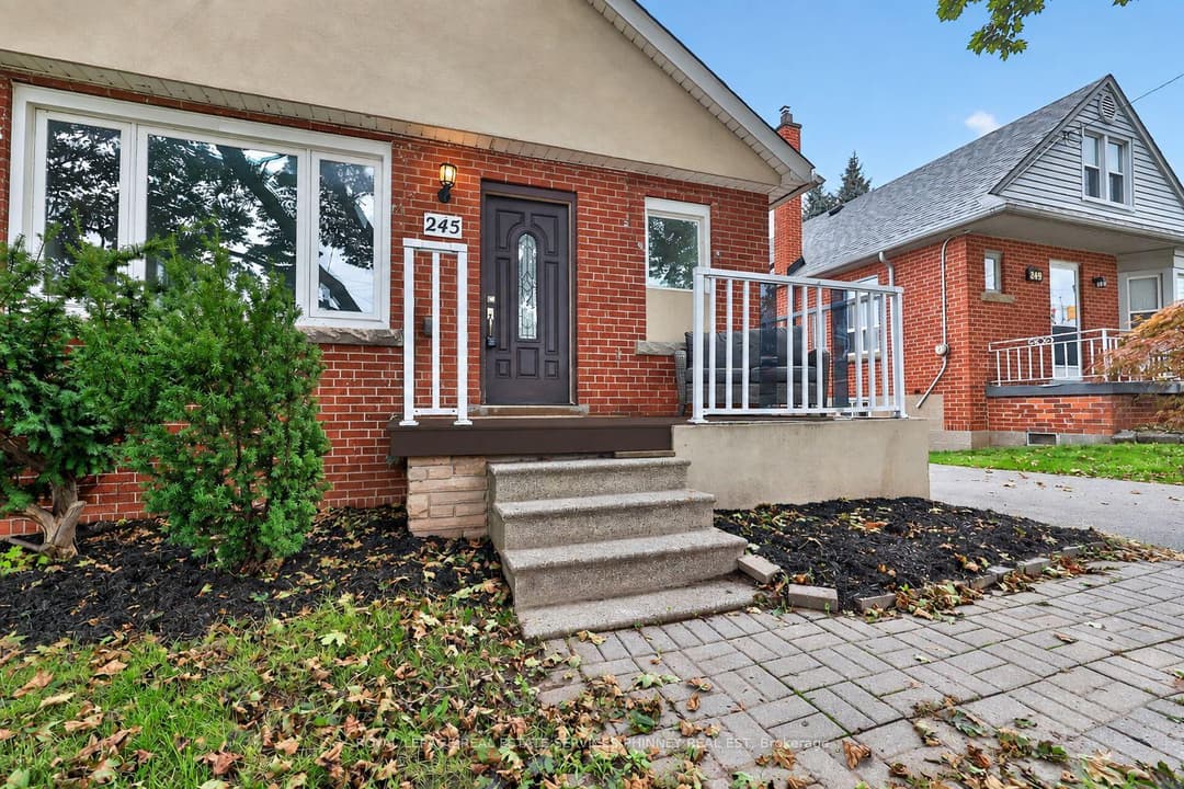 Virtual tour of 245 Glenholme Avenue, Hamilton