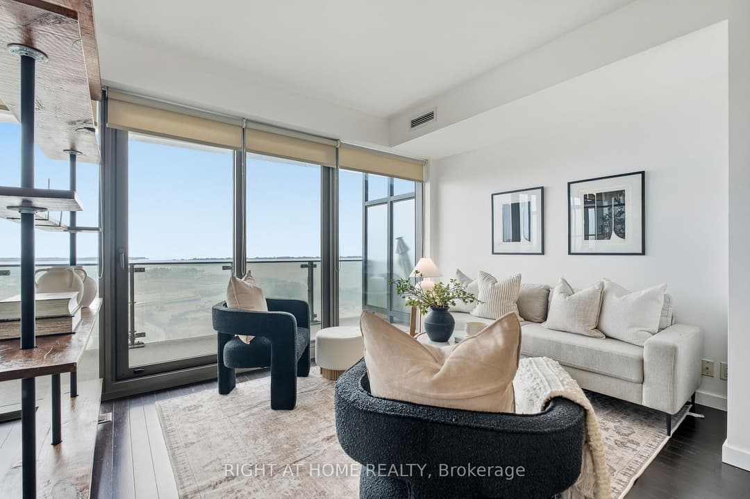 Virtual tour of 390 Cherry Street Unit 1708, Regent Park / Cabbagetown / St. James Town