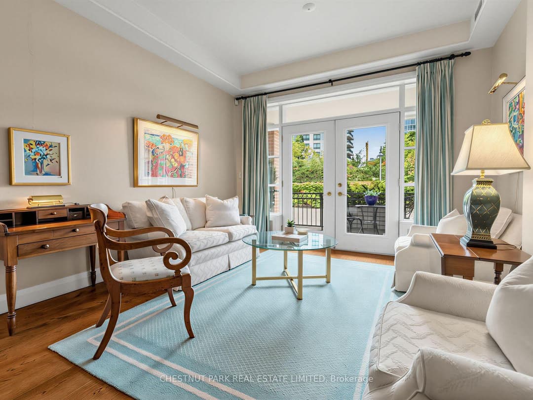 21 Shaftesbury Avenue Unit 104, Rosedale / Moore Park