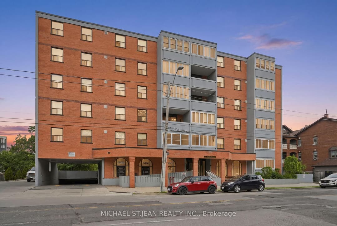 23 Main Street Unit 404, Hamilton