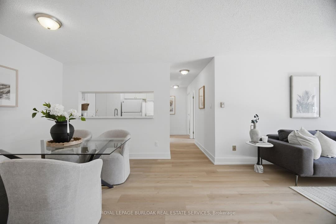 1450 Glen Abbey Gate Unit 532, Oakville