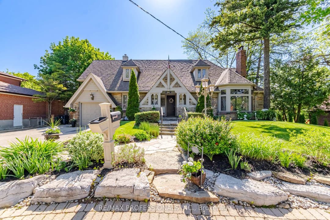 1114 Kipling Avenue, Etobicoke (Islington / Rexdale)