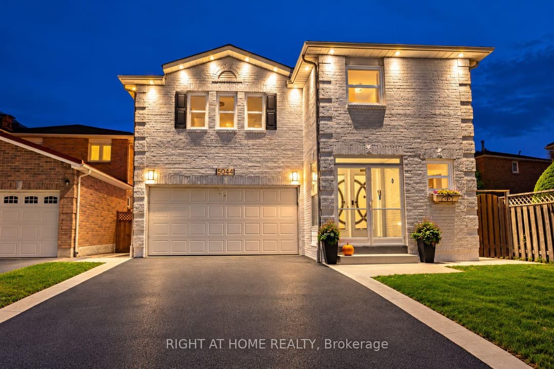 5044 Guildwood Way, Mississauga