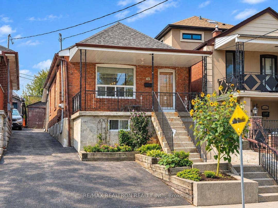 442 Northcliffe Boulevard, Forest Hill / Deer Park