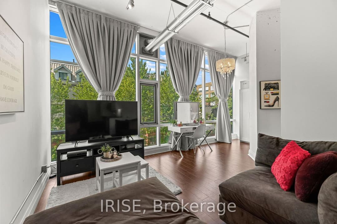 477 Richmond Street Unit 305, Downtown Toronto / Waterfront