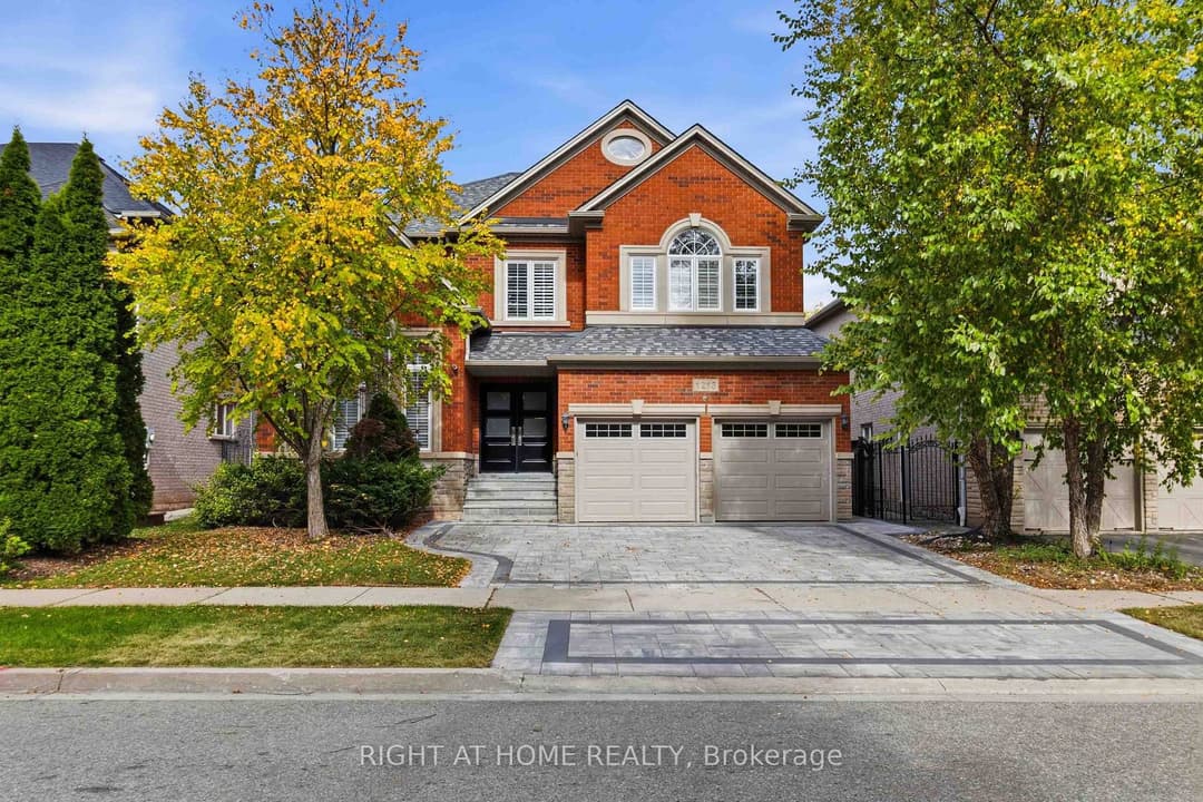 1213 Lindenrock Drive, Oakville