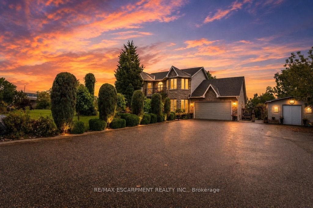 33 Maryvale Avenue, Hamilton