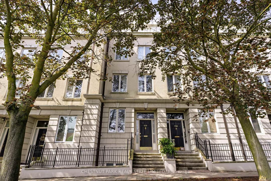 248 Spadina Road, Annex / Yorkville / Summerhill