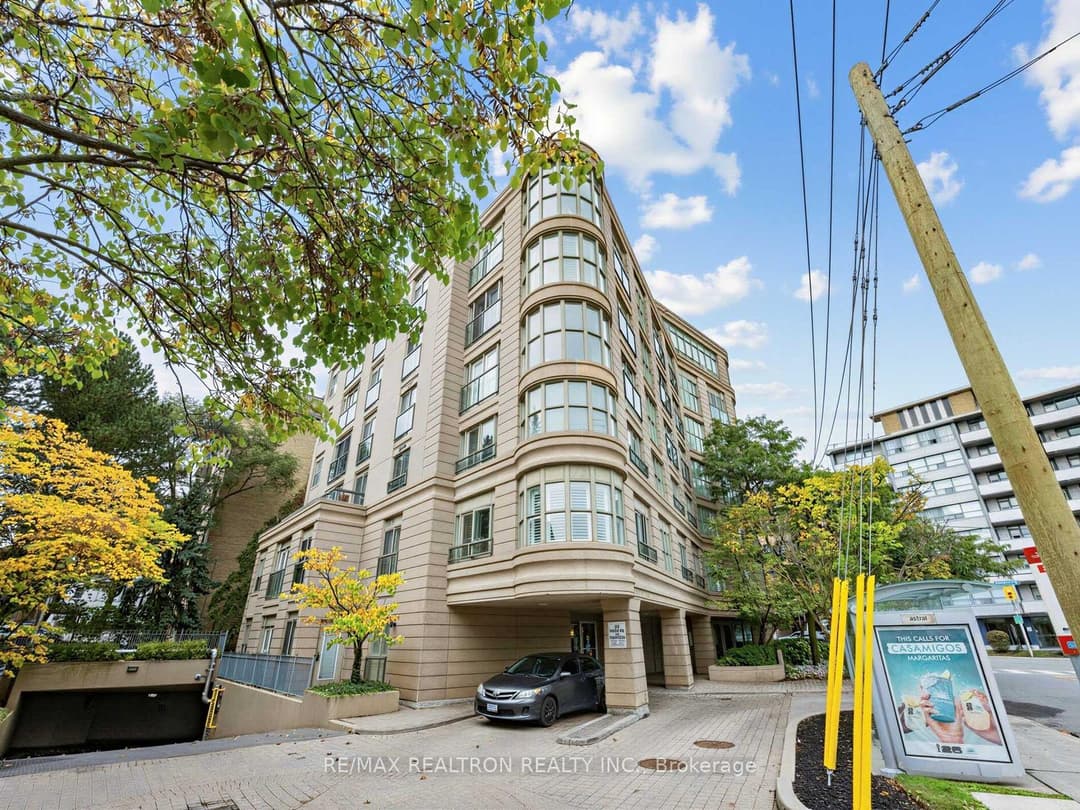 800 Spadina Road Unit 302, Forest Hill / Deer Park