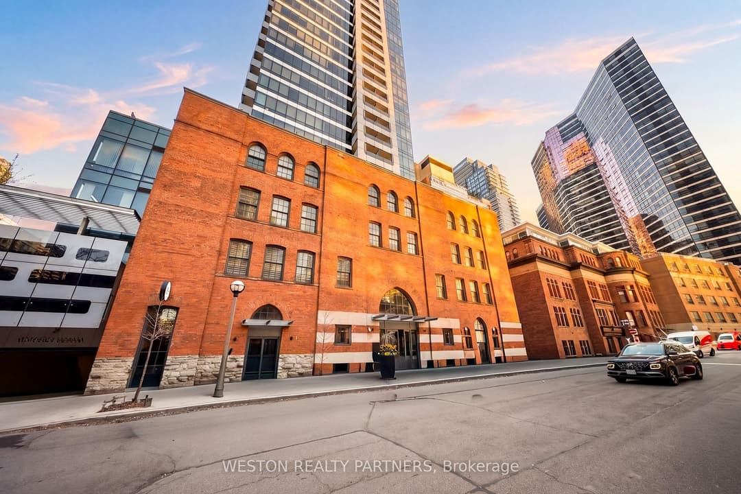 5 St Joseph Street Unit 208, Downtown Toronto / Waterfront